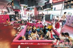 國慶長假長沙掀讀書、觀展熱潮